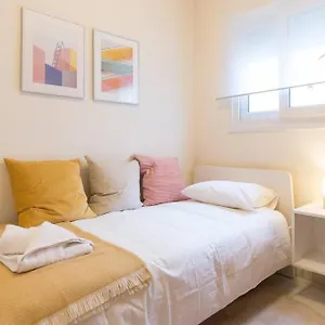 https://tgh-en-el-corazn-de-mlaga-sebastian-souviron.hotelsinnerja.org